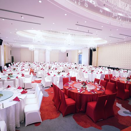 Holiday Inn Shanghai Hongqiao West By Ihg Qingpu Exterior photo